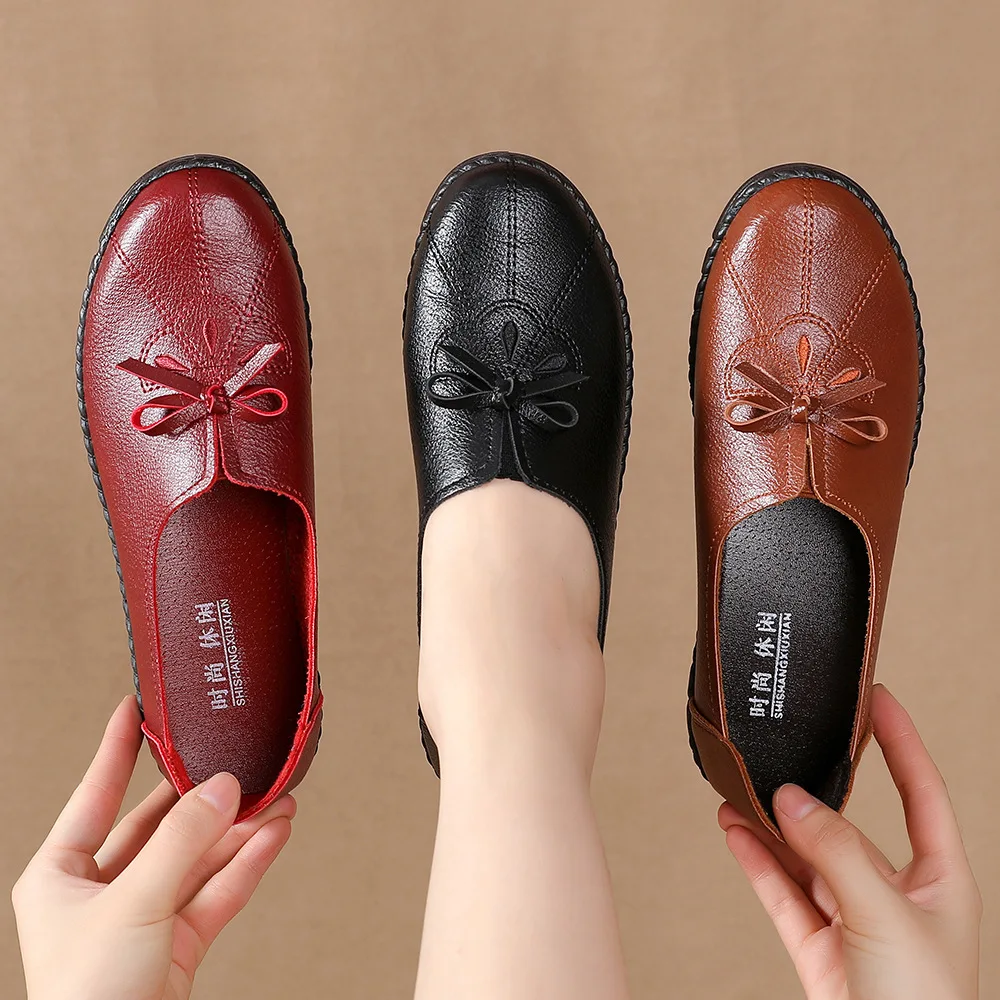 

Women's Shoes, Soft-soled Shoes, Non-slip, Waterproof, Middle-aged and Elderly One-step Flat-bottomed Casual Leather Shoes