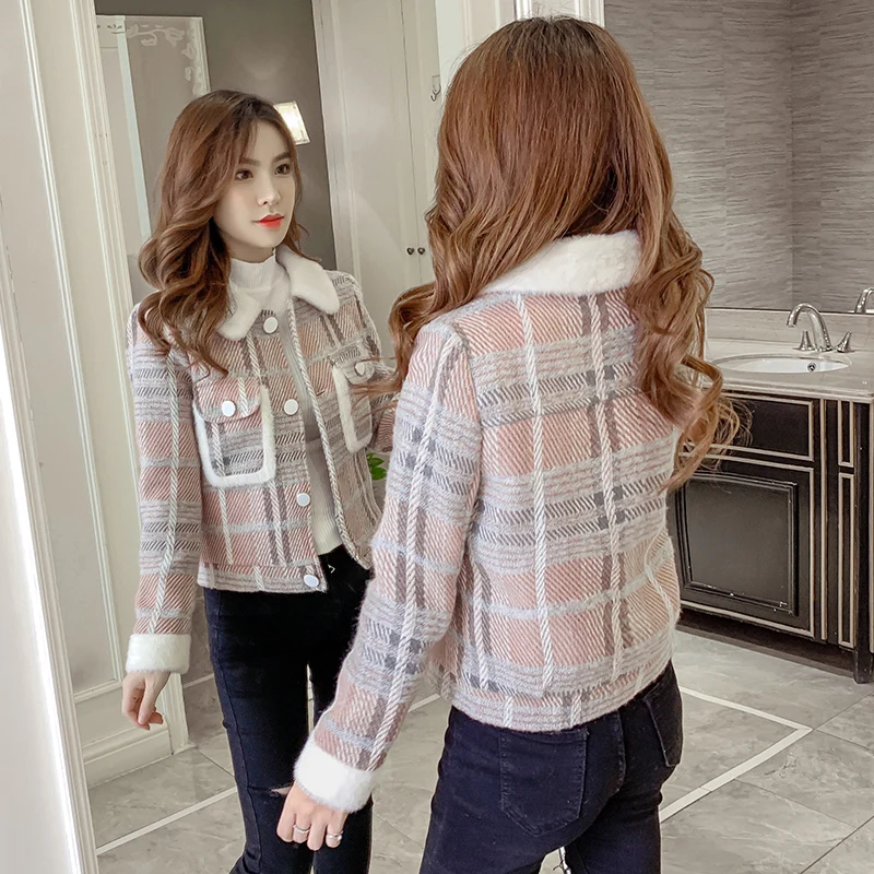 

Coats & Jackets