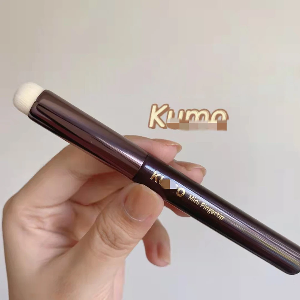 

New KUMO Fingertip Concealer Brush Lip Brush Matte Lipstick Smudge Brush Concealer Eyeshadow Lip Multi Purpose Makeup Brushes