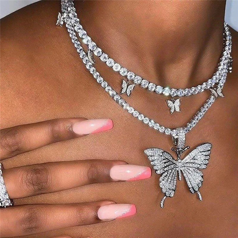 

Creative Retro Shining Rhinestone Butterfly Lock Pendant Necklace Women Temperament Choker Multilayer Clavicle Chain Jewelry