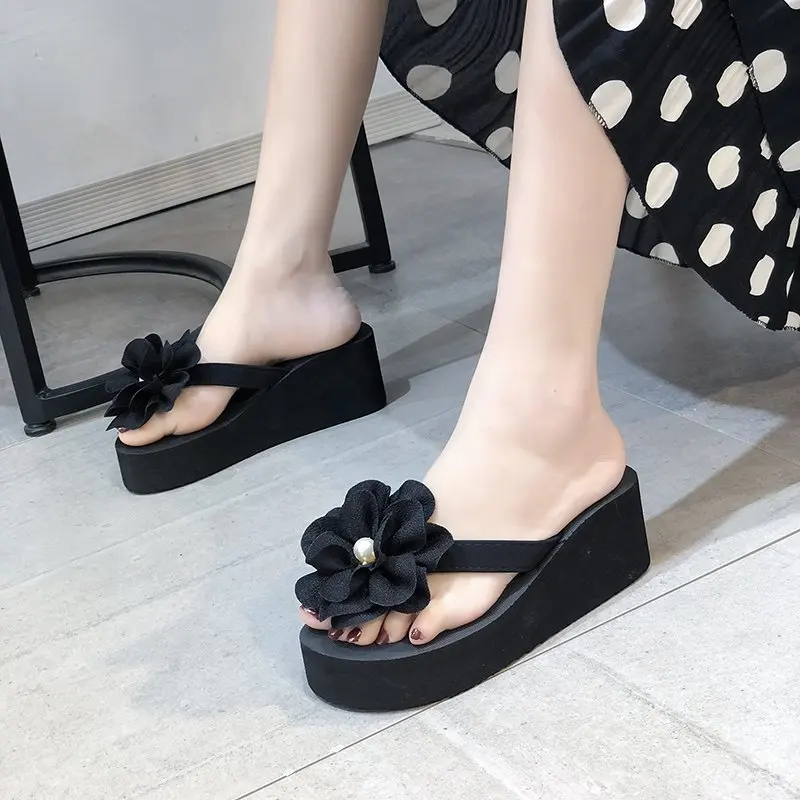 

Slippers Women's Summer 2021 New Outer Wear Flat Wedge Sandals Beach Shoes Flower Sandals Ladies Large Size Flip Flops