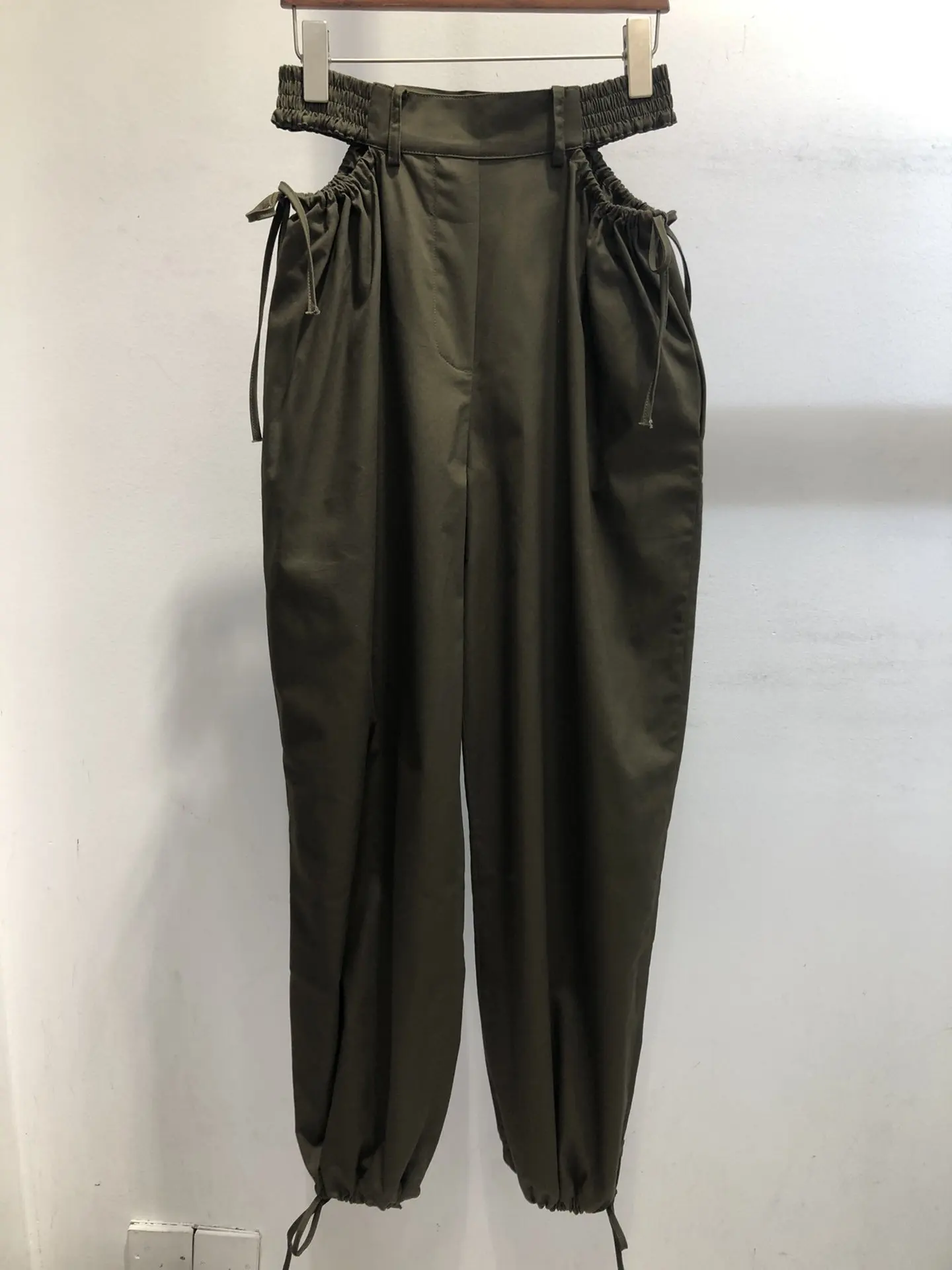 

2023 Ladies Loose Fashion Hollow Bow Overalls 1120