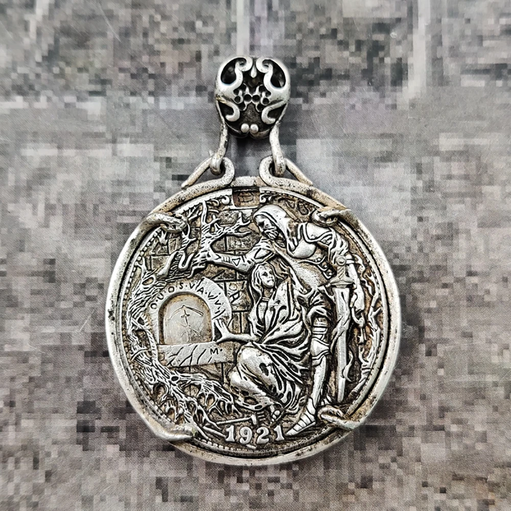 

Hotsale Wandering Coin Holy Grail European and American Style Mayan Organ Activity Coin Pendant Item Room Decoration Accessories