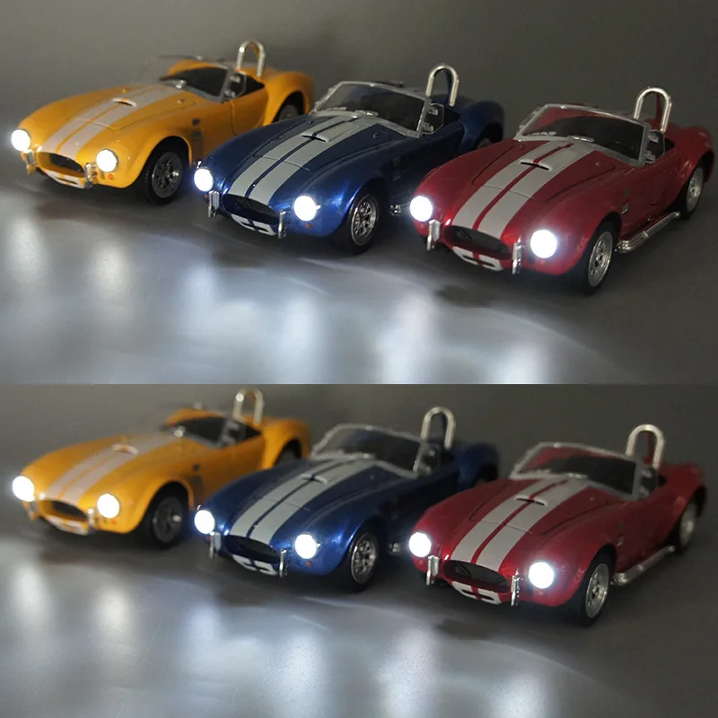 1:32 Ford Cobra 427 модель сплава, имитирующий звук и свет оттяните назад литье в кузове «Кабриолет»