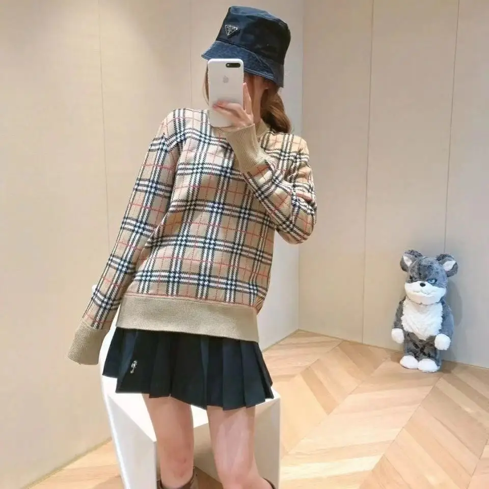 

The spring and autumn Big yards couples comfortable leisure men and women jerseys hooded fleece