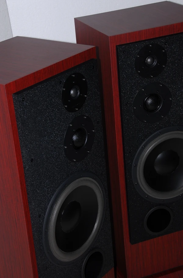 

10 inch HIVI Flagship product D2.5 loudspeaker W10 woofer Dome Midrange power100-350W 3way 3driver MDF Sensitivity 88dB