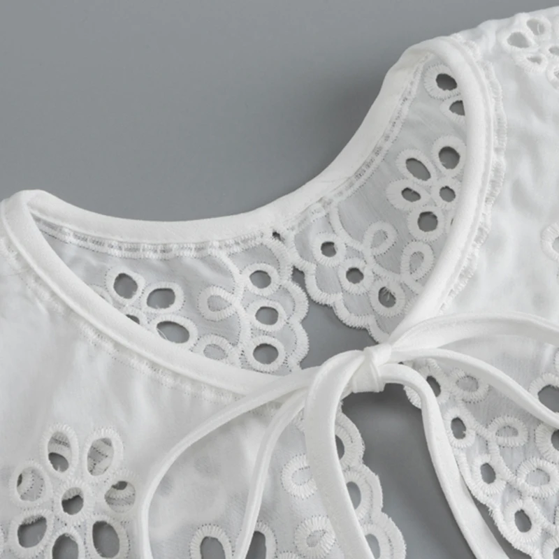 

Women Decorative Fake Collar Hollow Out Jacquard Floral Shawl Necklace Capelet Q1FA