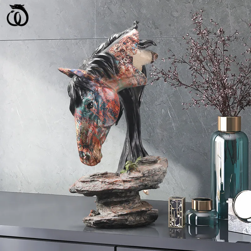 

WU CHEN LONG Modern Horse Head Art Sculpture Abstract Painting Animal Statue Figurine Resin Crafts Home Decor Office Gift R5988