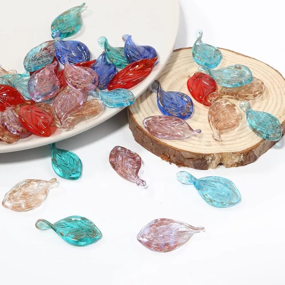 Подвеска в виде листьев из драгоценных камней | Дом и сад