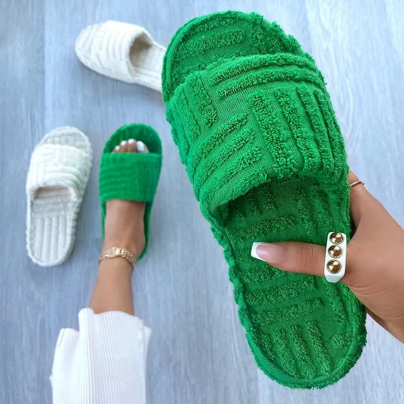 

Women Slippers Large Size Sandals Non-slip Women Flat-bottom Sandals and Slippers Home Slippers Women Shoes Large Size Slippers