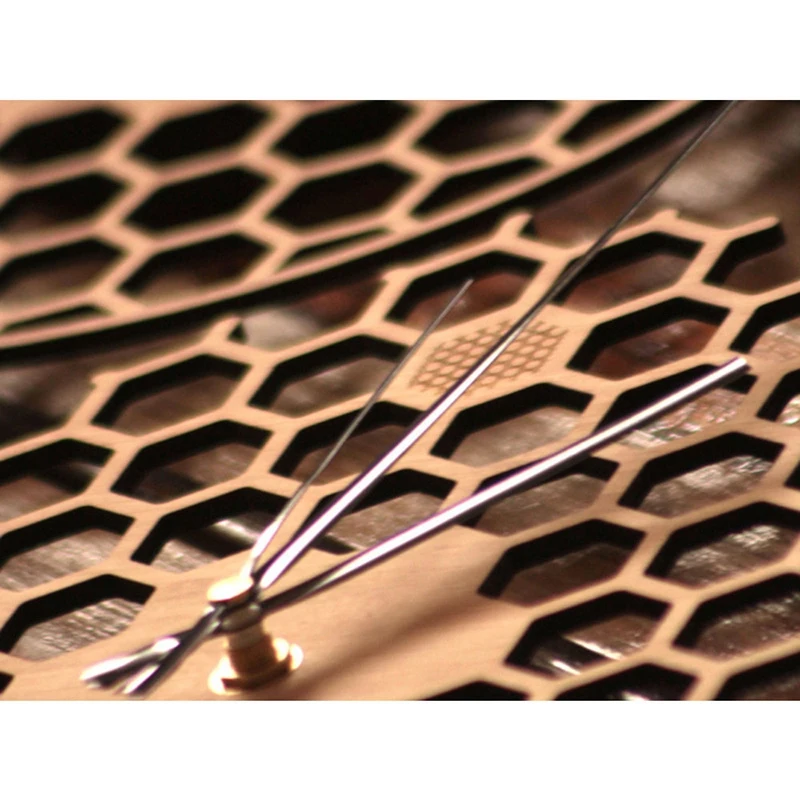 Модные креативные бамбуковые настенные часы простой современный дизайн соты