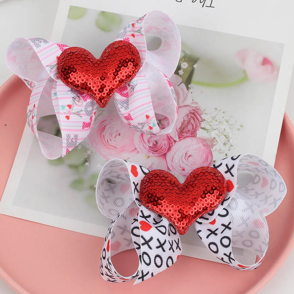

2020 Christmas Hair Accessories For Baby Girl Love Heart Glitters Ribbon Hair Clip Barrettes Hair Bows Headband Kids Hairpins
