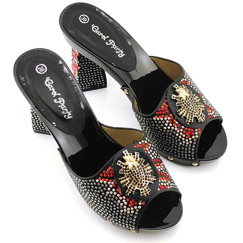 Новое поступление комплект из обуви и сумки черного цвета в итальянском стиле на