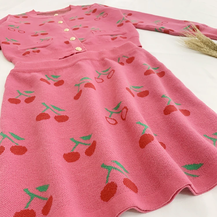 Женский комплект из двух предметов трикотажный однобортный Кардиган золотого