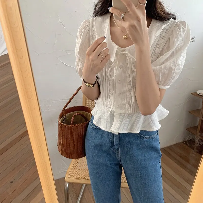 

Милые пикантные тонкие короткие рубашки с рукавами-фонариками, французские девушки со шнуровкой и высокой талией, минималистичные милые од...