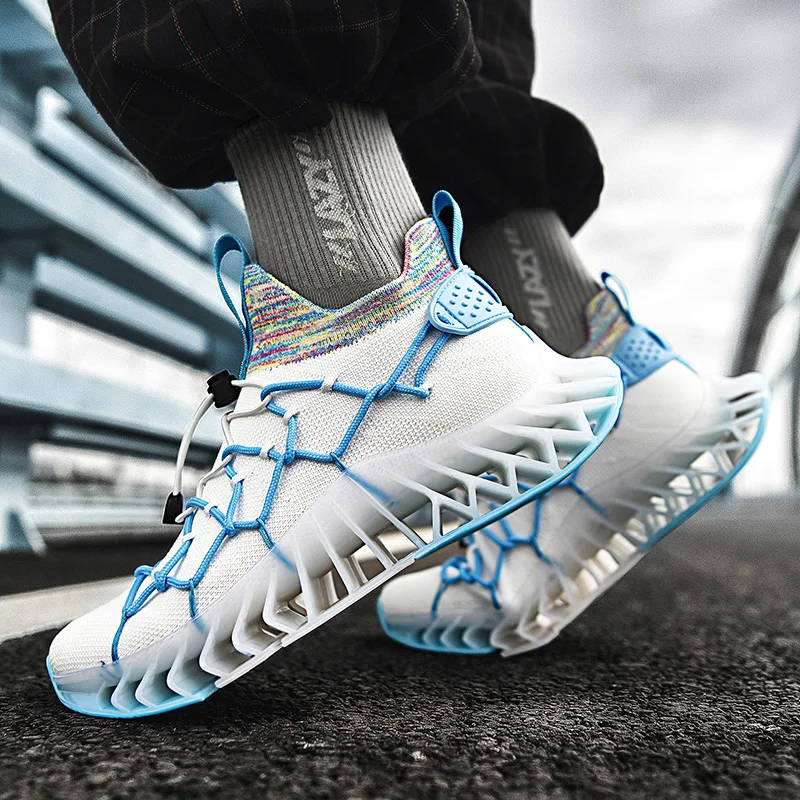 

New Blade Sock Shoes Men chaussures Casual Sneakers Women Height Increasing Chunky Footwear Flying Weaving Breathable Zapatos