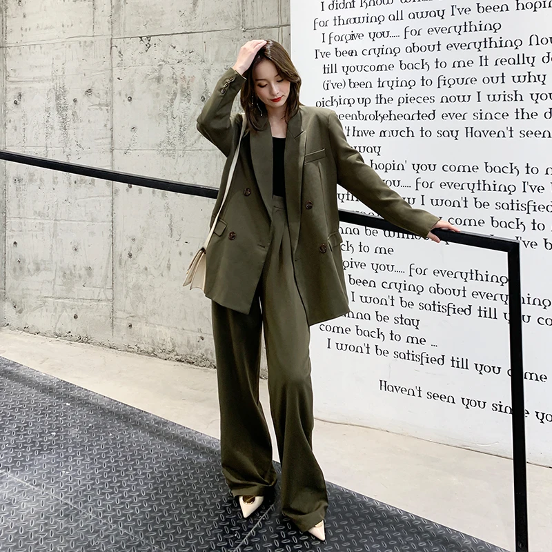 

Костюм брючный женский с широкими штанинами, повседневный свободный костюм со штанами, офисный костюм с блейзером, на осень