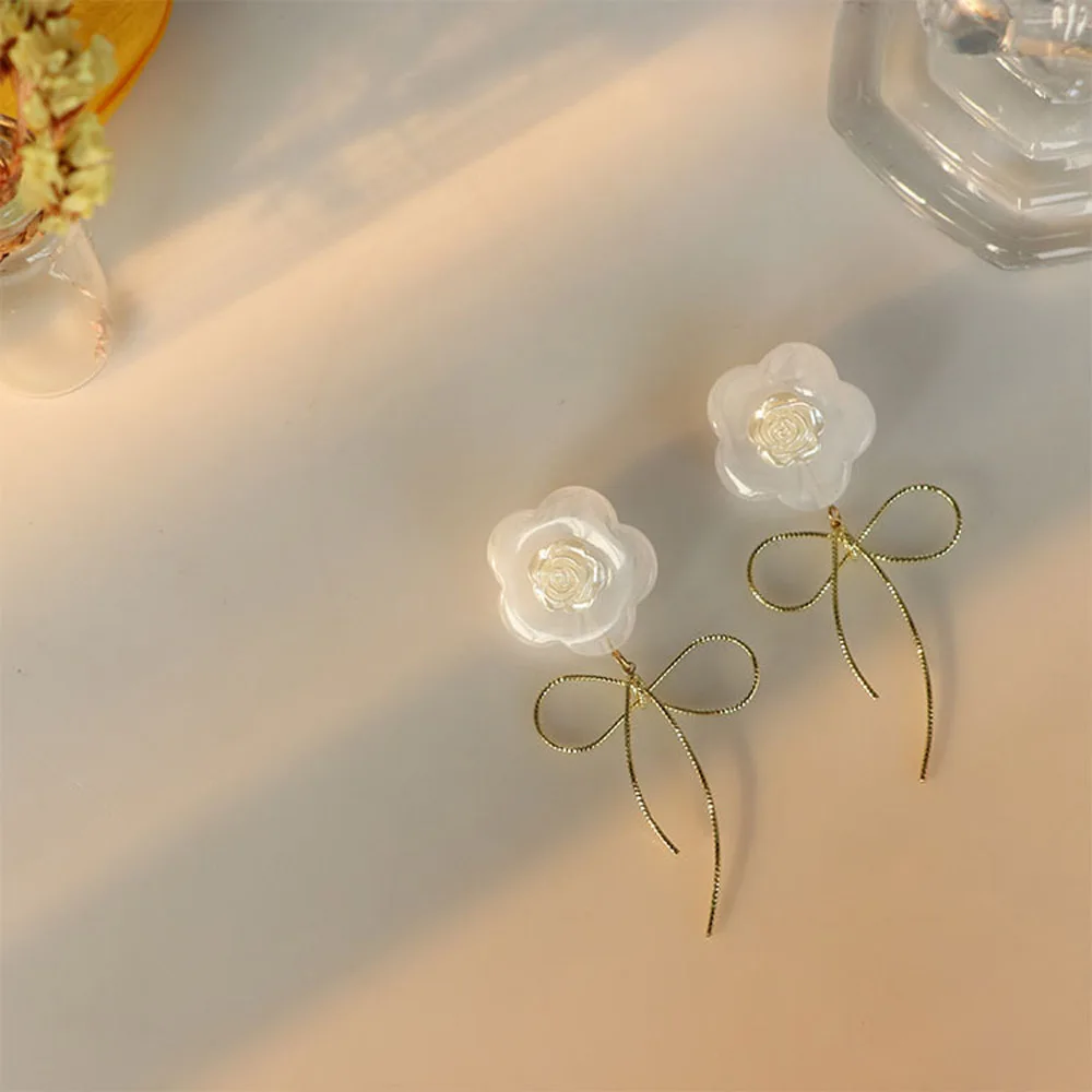 

New Elegant Resin White Rose Flower Dangle Earrings Brincos Temperament bow Party Jewelry