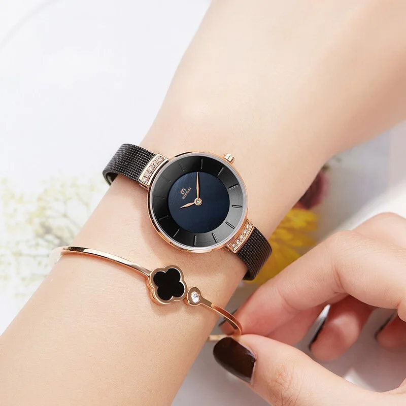 

2021 Disney Creative Senior Lady Smart Digital Lover Lady Luxury Couple Quartz Watch Bracelet Handcuffs Gift