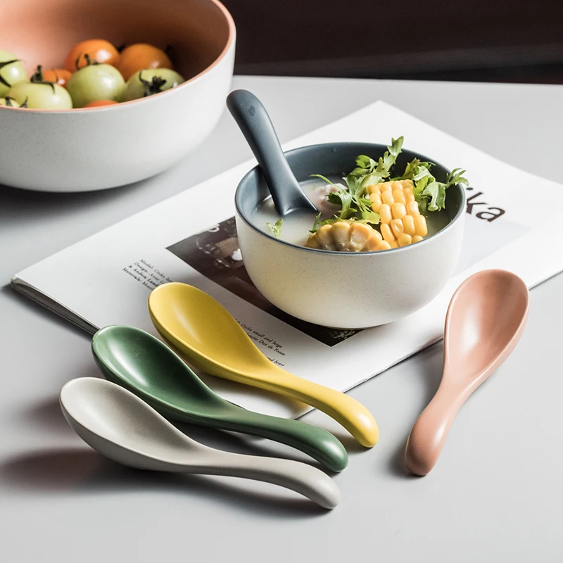 Домашняя однотонная простая керамическая изогнутая чайная ложка CHANSHOVA для