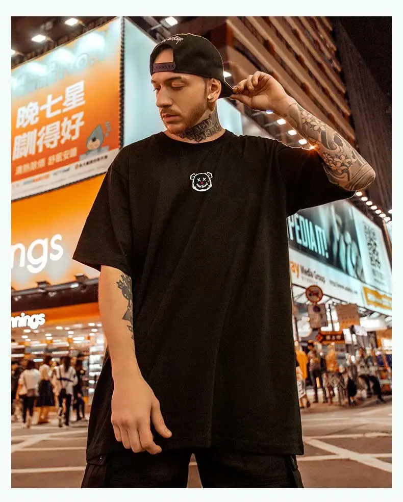 Японская брендовая футболка оверсайз с изображением радужного медведя коротким