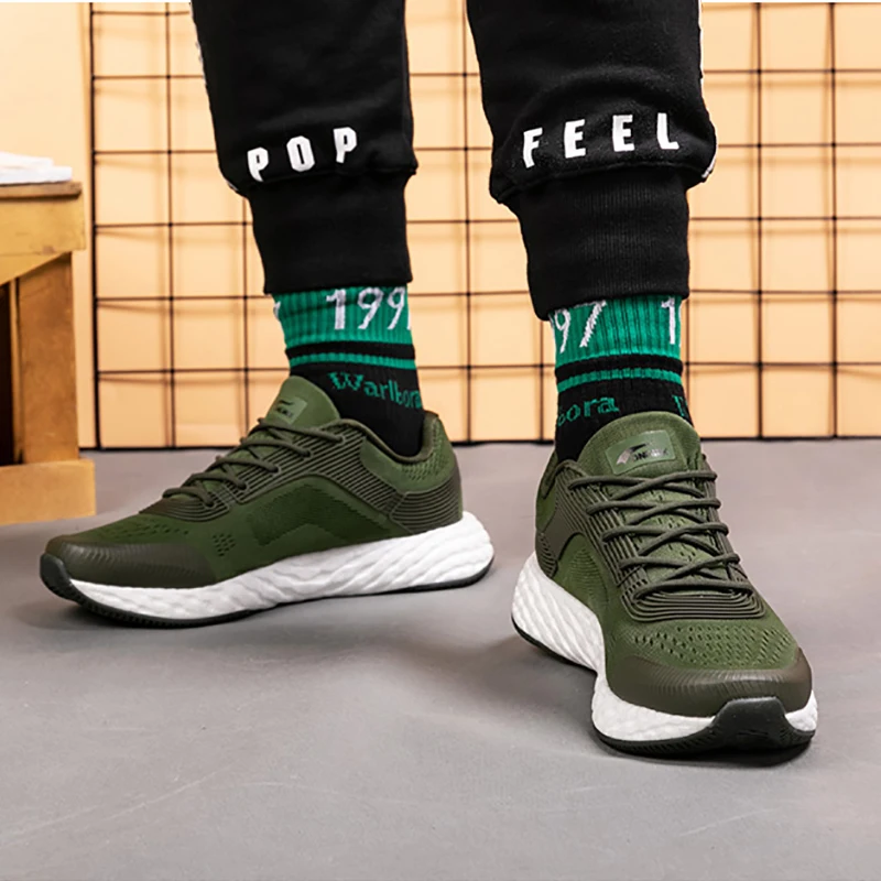 Мужские кроссовки ONEMIX амортизирующие светильник кие дышащие сетчатые