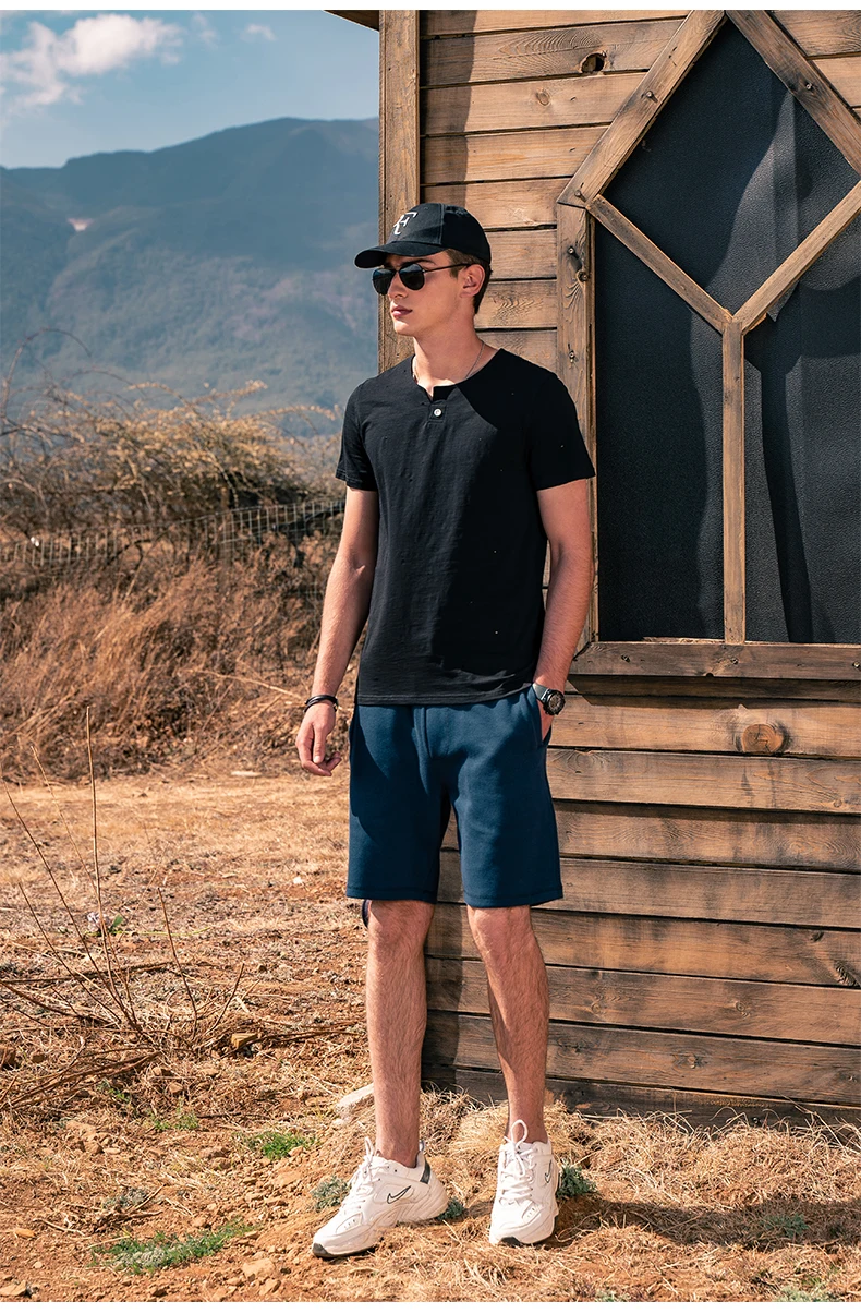 

2163 men summer new product V-neck retro hole solid color youth simple short-sleeved T-shirt