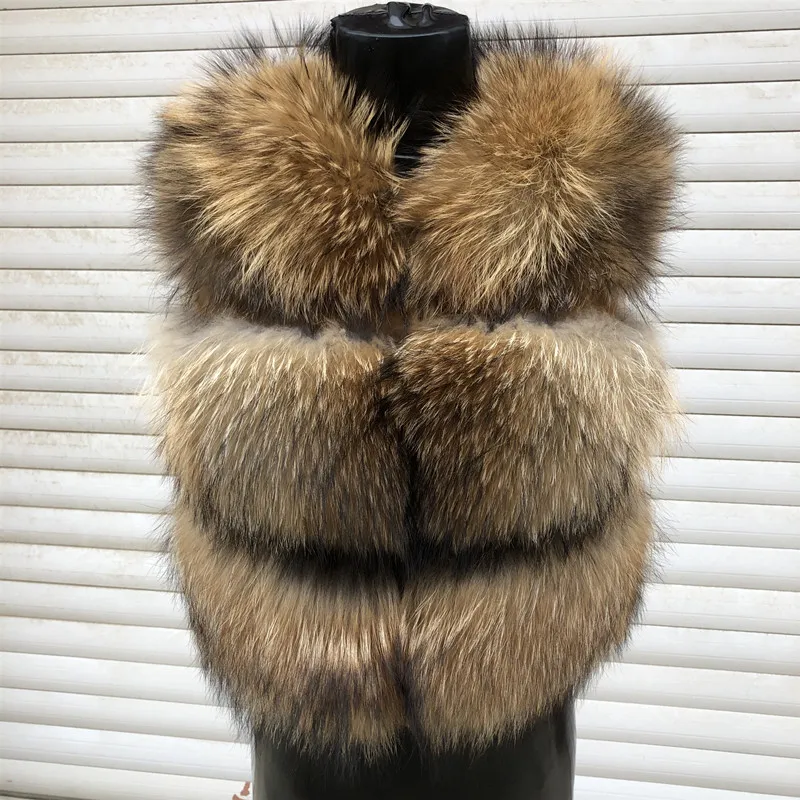 Женский короткий жилет из 100% натурального меха енота теплый 3 ряда Осень-зима 2019 |
