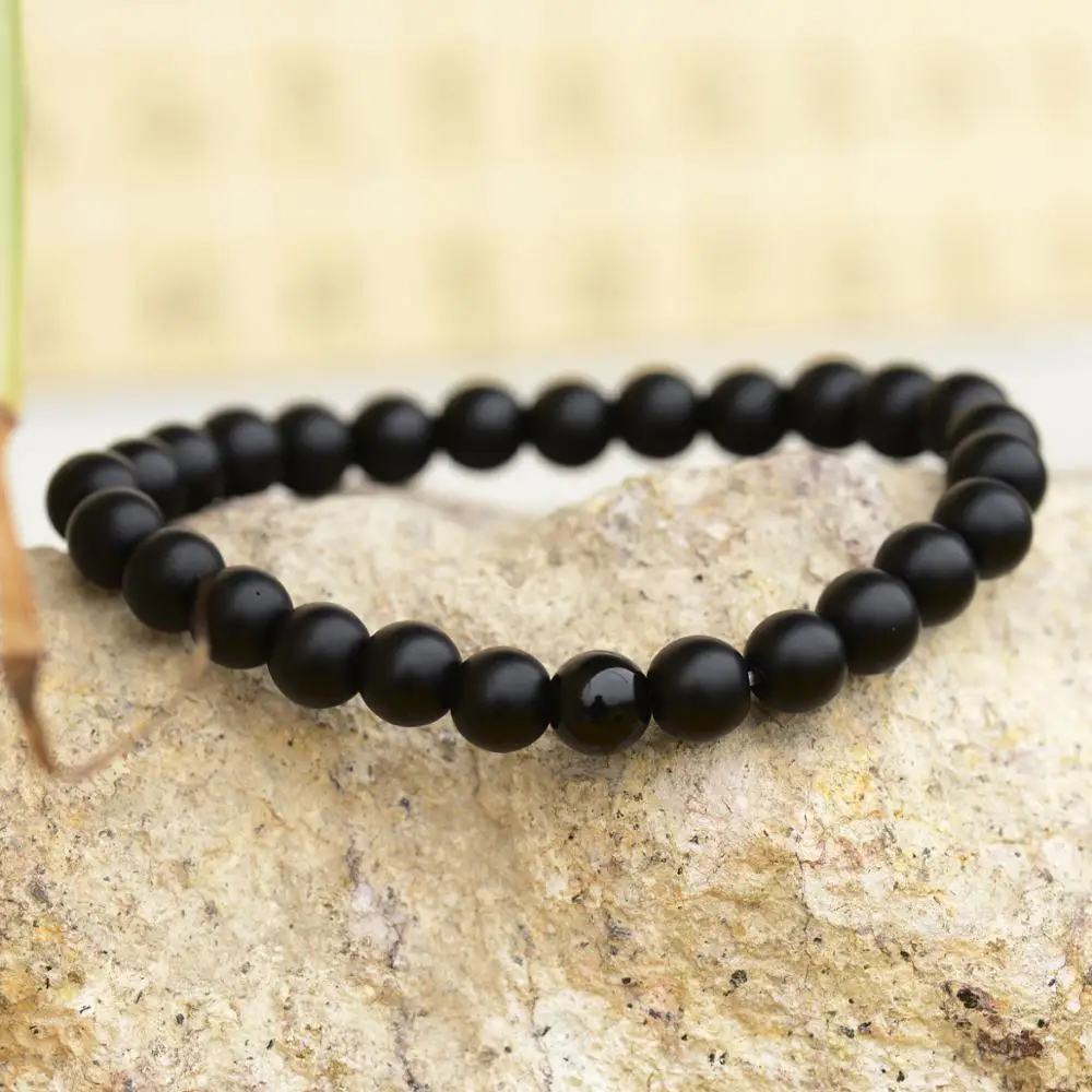 Браслет со стеклянными бусинами из черного камня Круглый браслет с шармами в