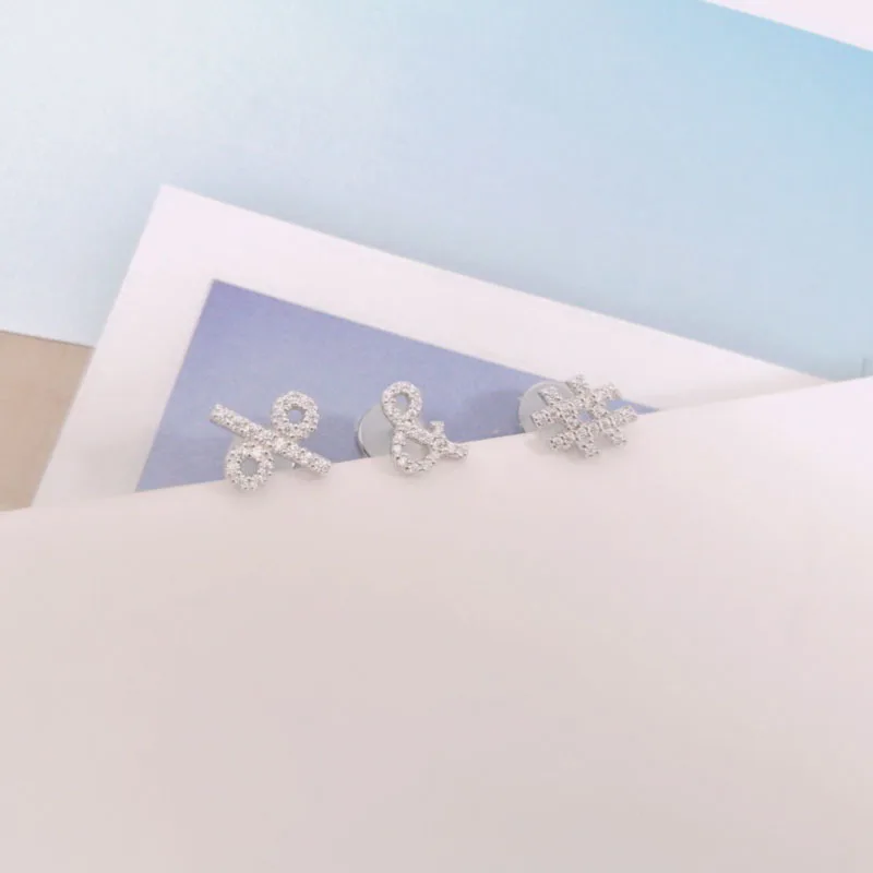 Женские серьги-гвоздики из серебра 925 пробы с фианитом | Украшения и аксессуары