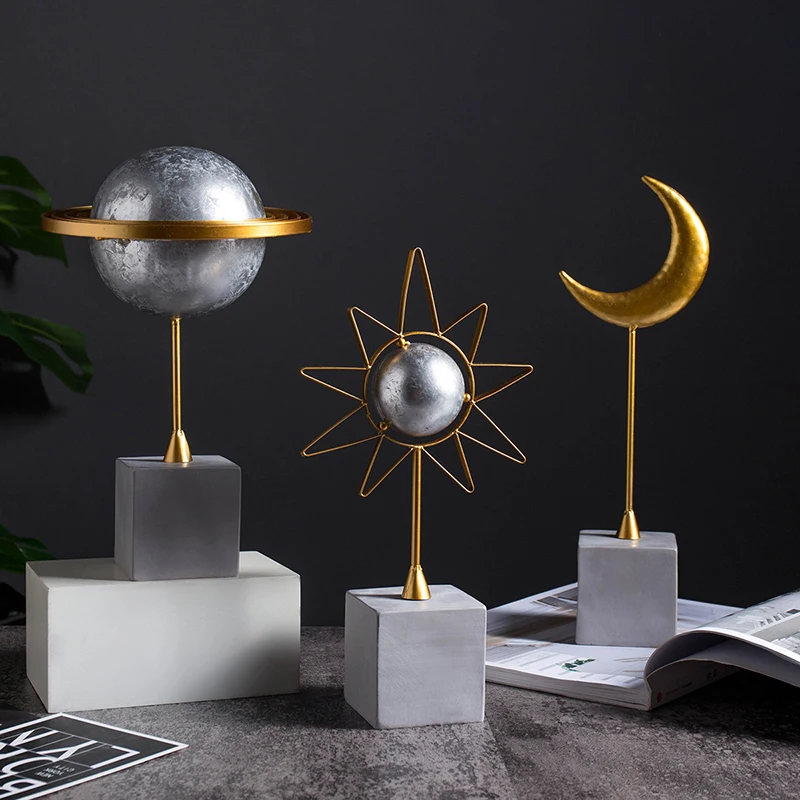 

Geometric Luxury Figurines Miniatures Modern Craft Resin Living Room Figurines Miniatures Gifts Decoratie Room Decoration 50