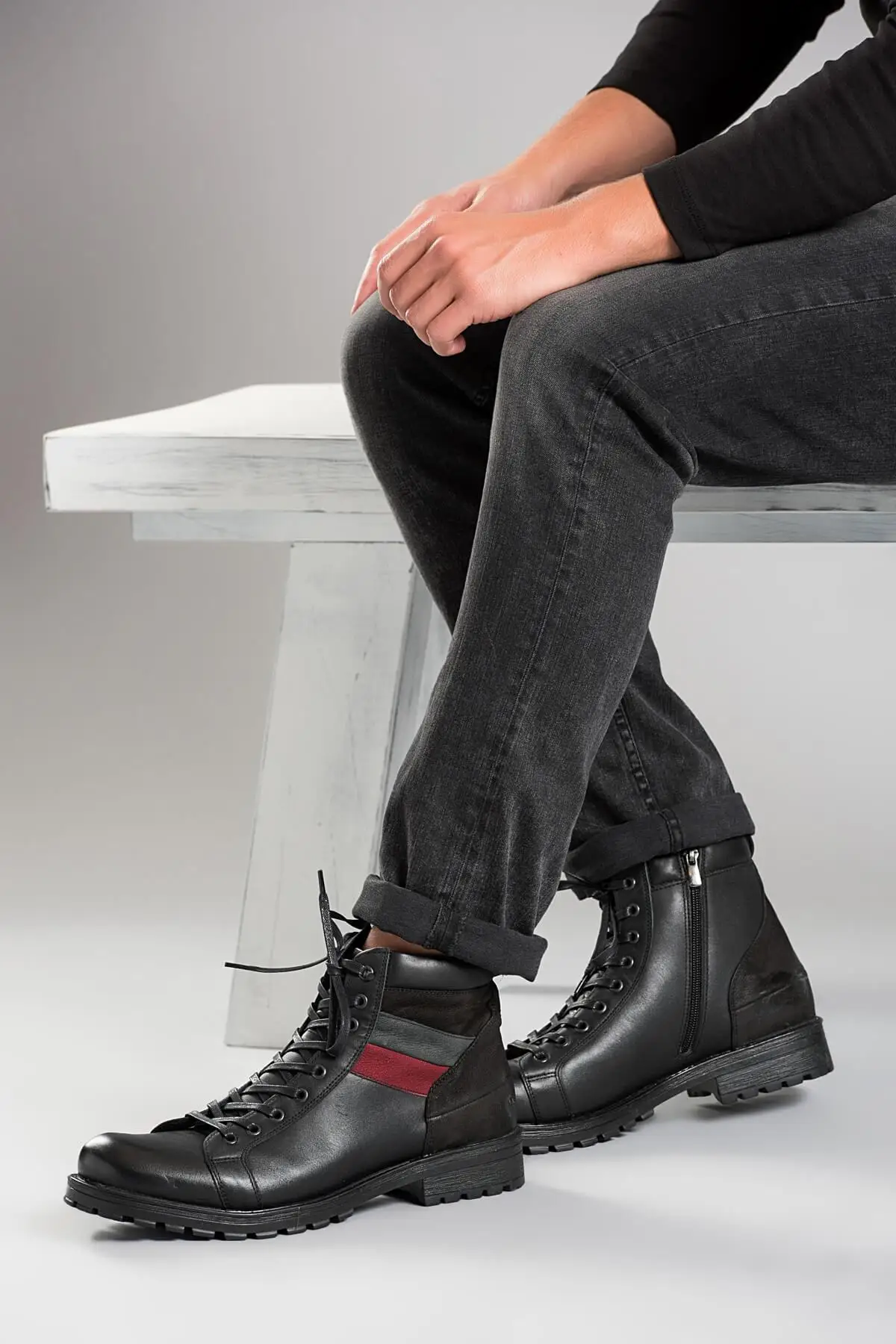 Черные мужские ботинки из натуральной кожи с жемчугом 120130000330| |