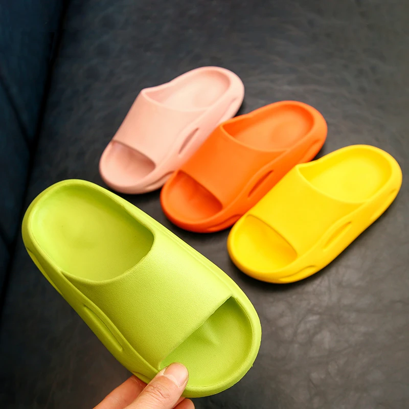

Summer Outdoor Children Beach Sandals Boy Girl Kids Shoes Non-Slip Flat Slipper Non-Slip Garden Clogs Water Slides Sneaker