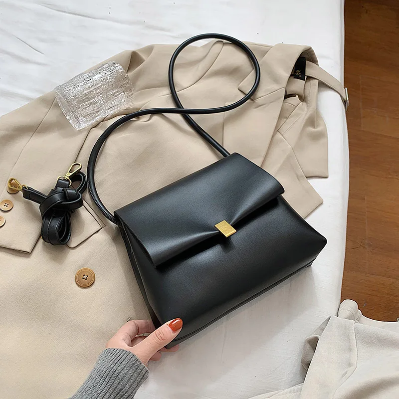 

Simple Ladies Small Bags 2020 Fall/Winter New Trend Fashion Ladies Casual All-match Messenger Bag Western Style Small Square Bag