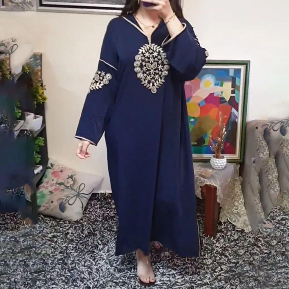 

2021 Summer New Morocco Solid Color Embroidery Loose Casual Oversize African Women's Dress With Hood Long Sleeve
