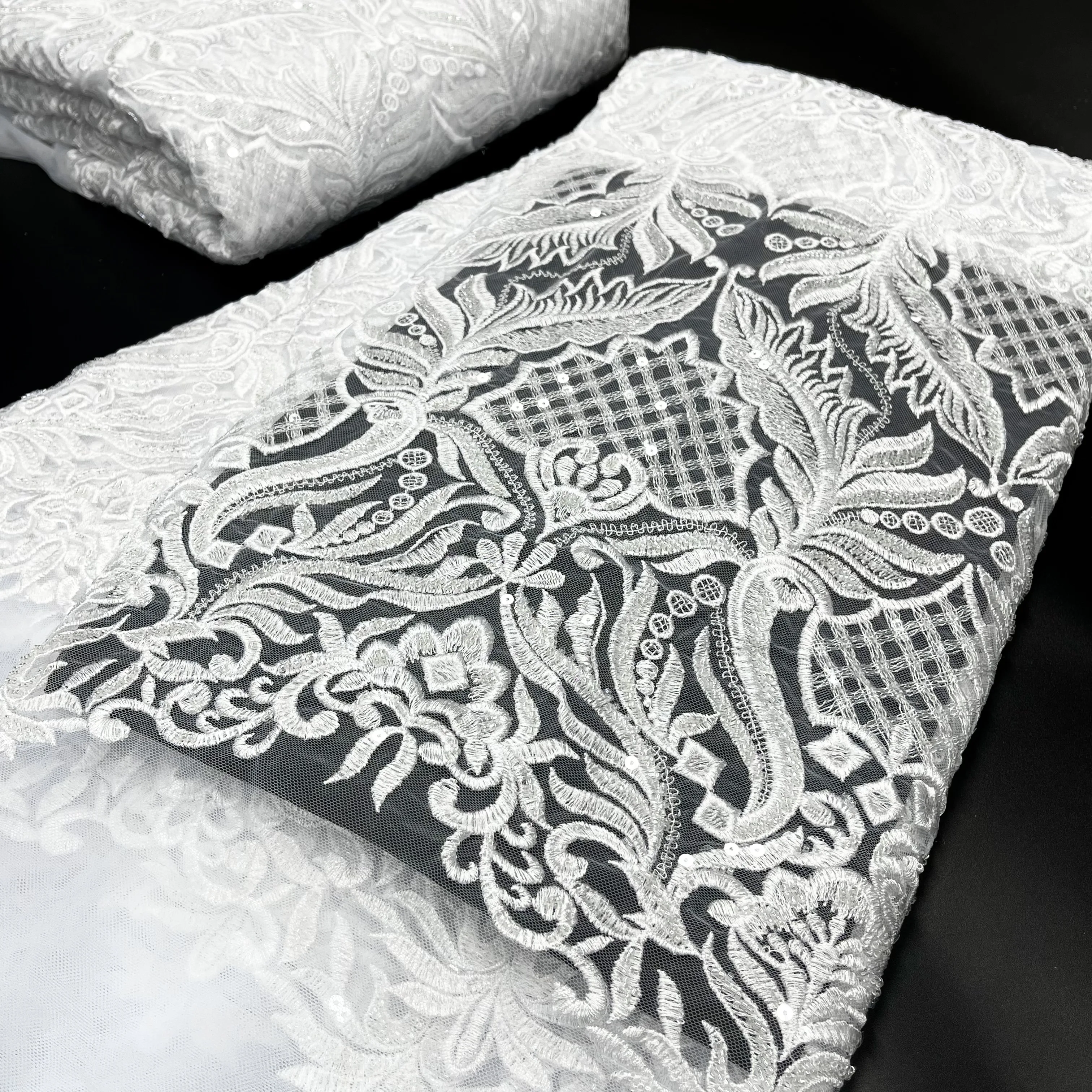 

Pure White Latest Classic High Quality 2022 African Elegant Embroidery Heavy Sequins Tulle Lace Fabric For Party Dress