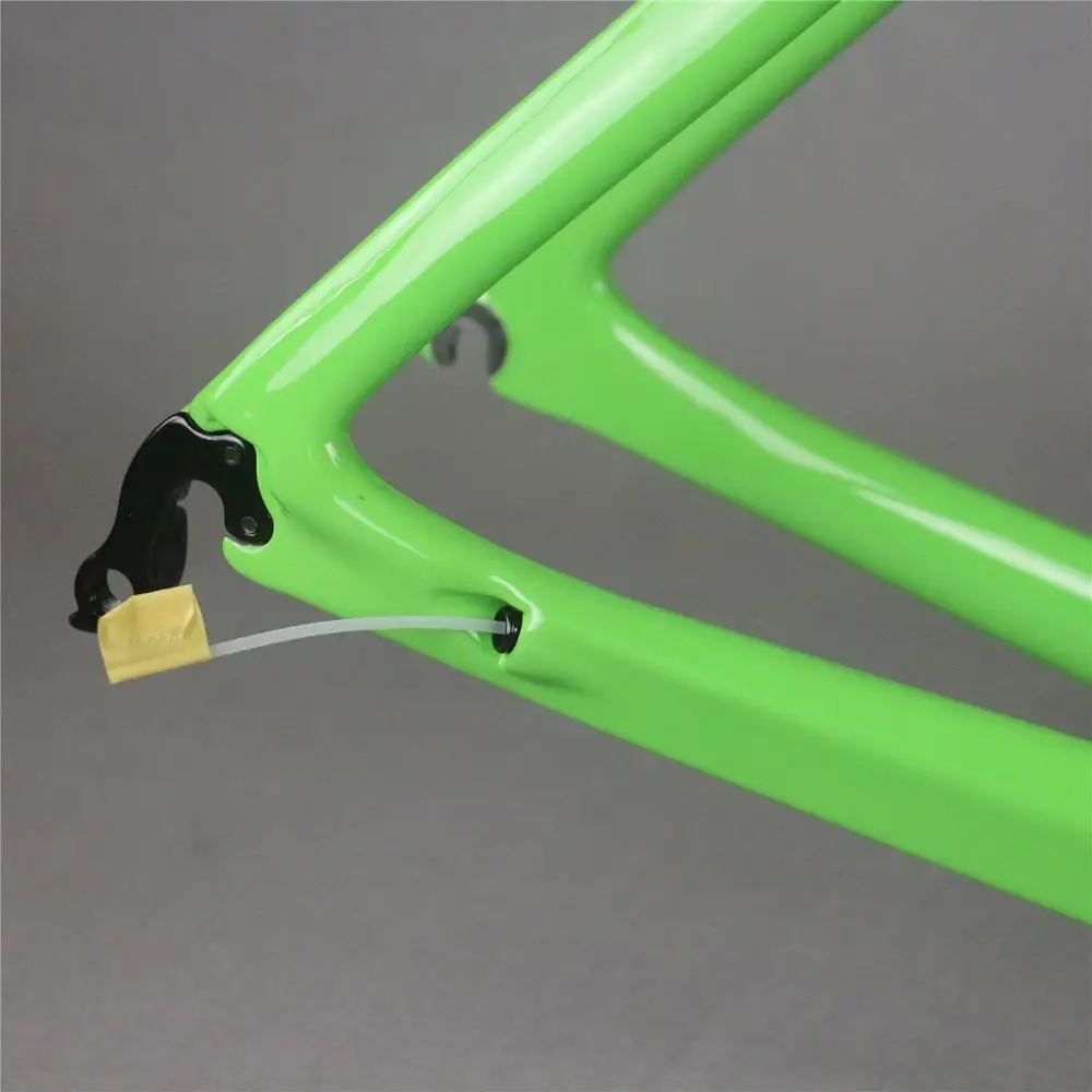 2020 Newest custom paint green glossy BB86 toray T700 carbon fiber Max tire 25c Aero road racing bike frame FM268 | Спорт и