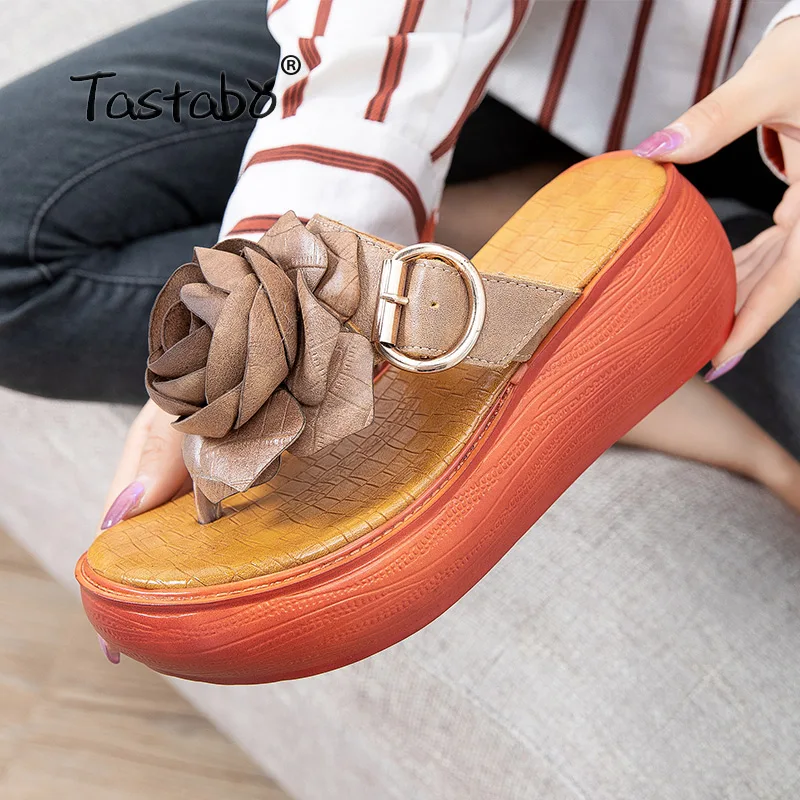 Летние женские шлепанцы на танкетке Кожаные повседневные пляжные без застежки