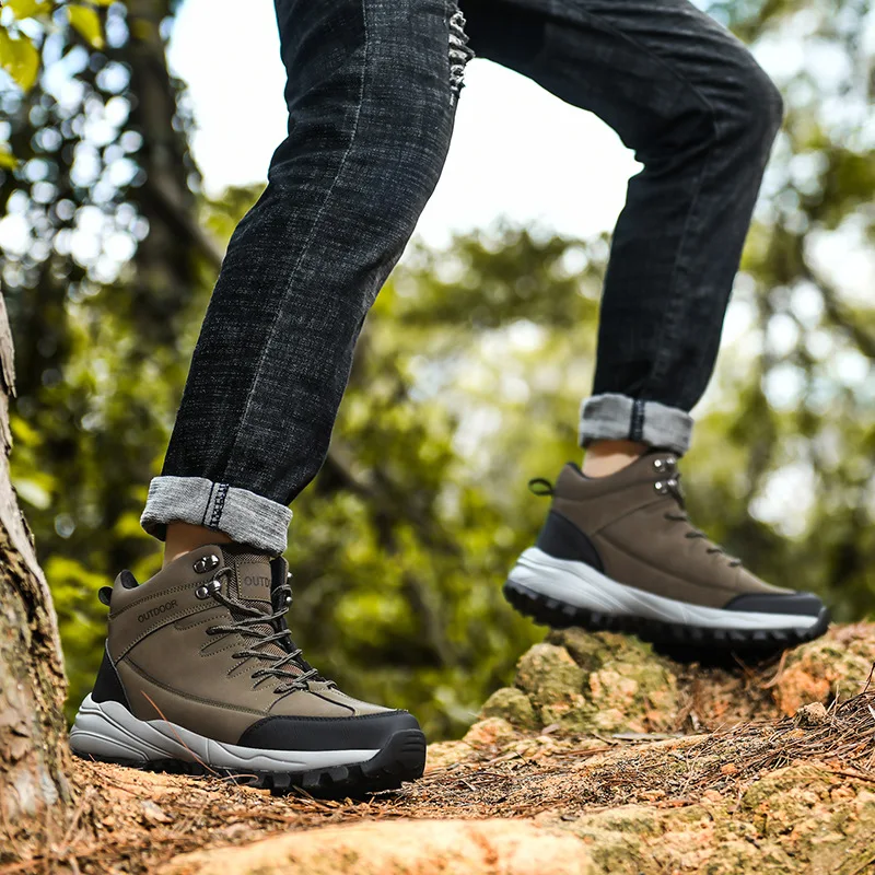 

2020 men's new size 39-48 outdoor hiking shoes high cross-country anti-slip wear-resistant outdoor cashmere shoes