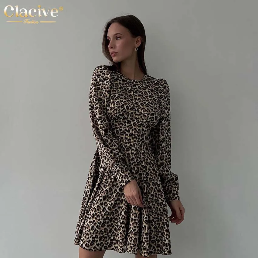 

Clacive Sexy Leopard Print Backless Women'S Dress 2022 Fashion O-Neck Long Sleeve Mini Dress Lady Vintage Pleated Party Dresses