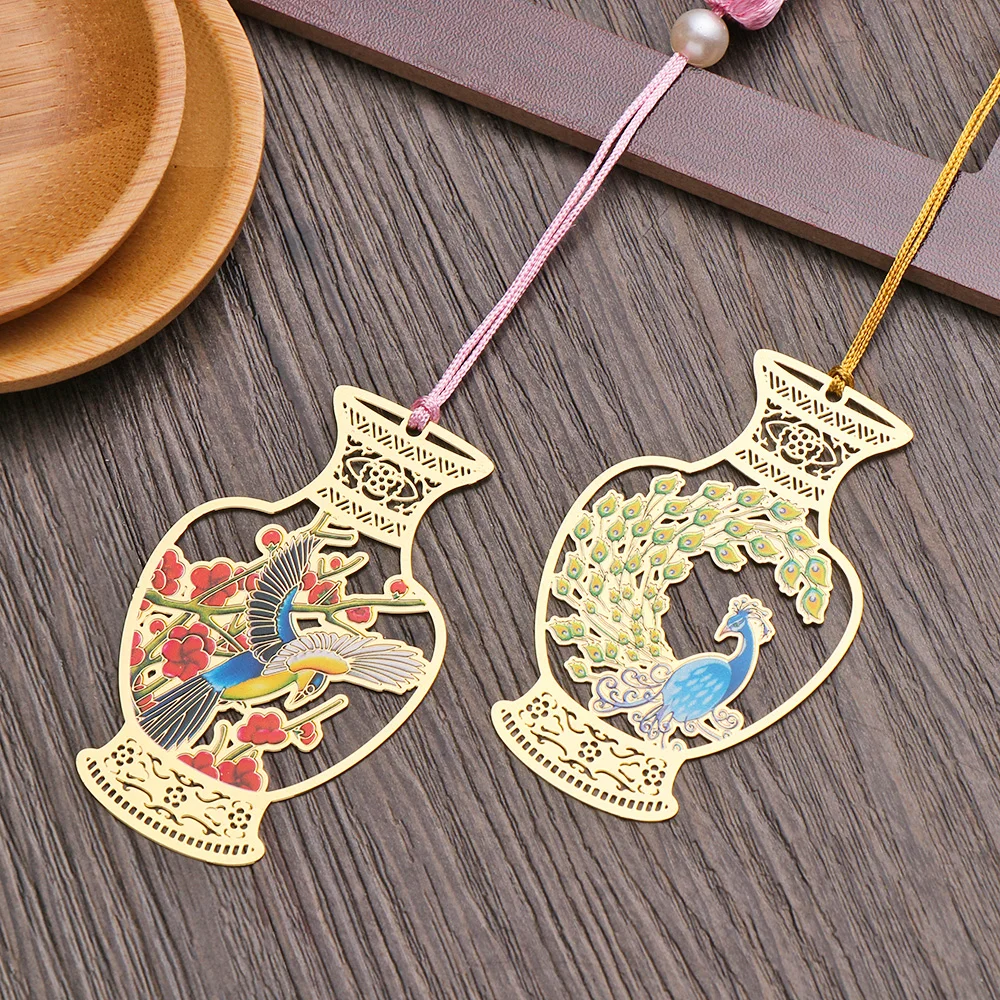 В стиле ретро китайском Стиль из латуни ваза Форма книга клип металлическая