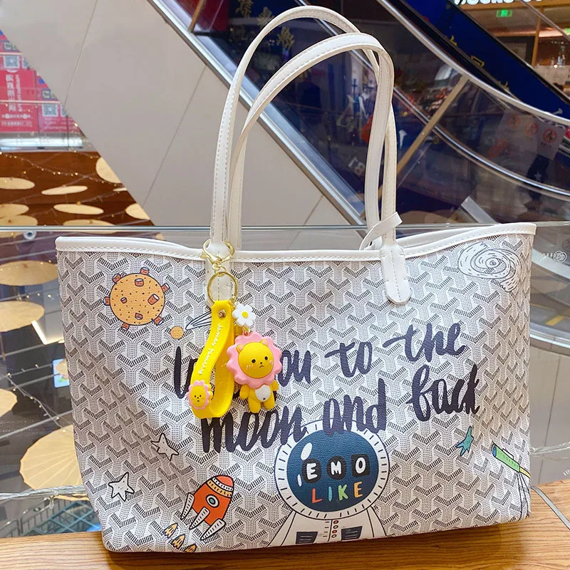 

James Family Cute Cartoon Key Chain Silicone Panda Cat Lion Tiger Rabbit Dinosaur Doll Car Key Ring Women Bag Charm Pendant