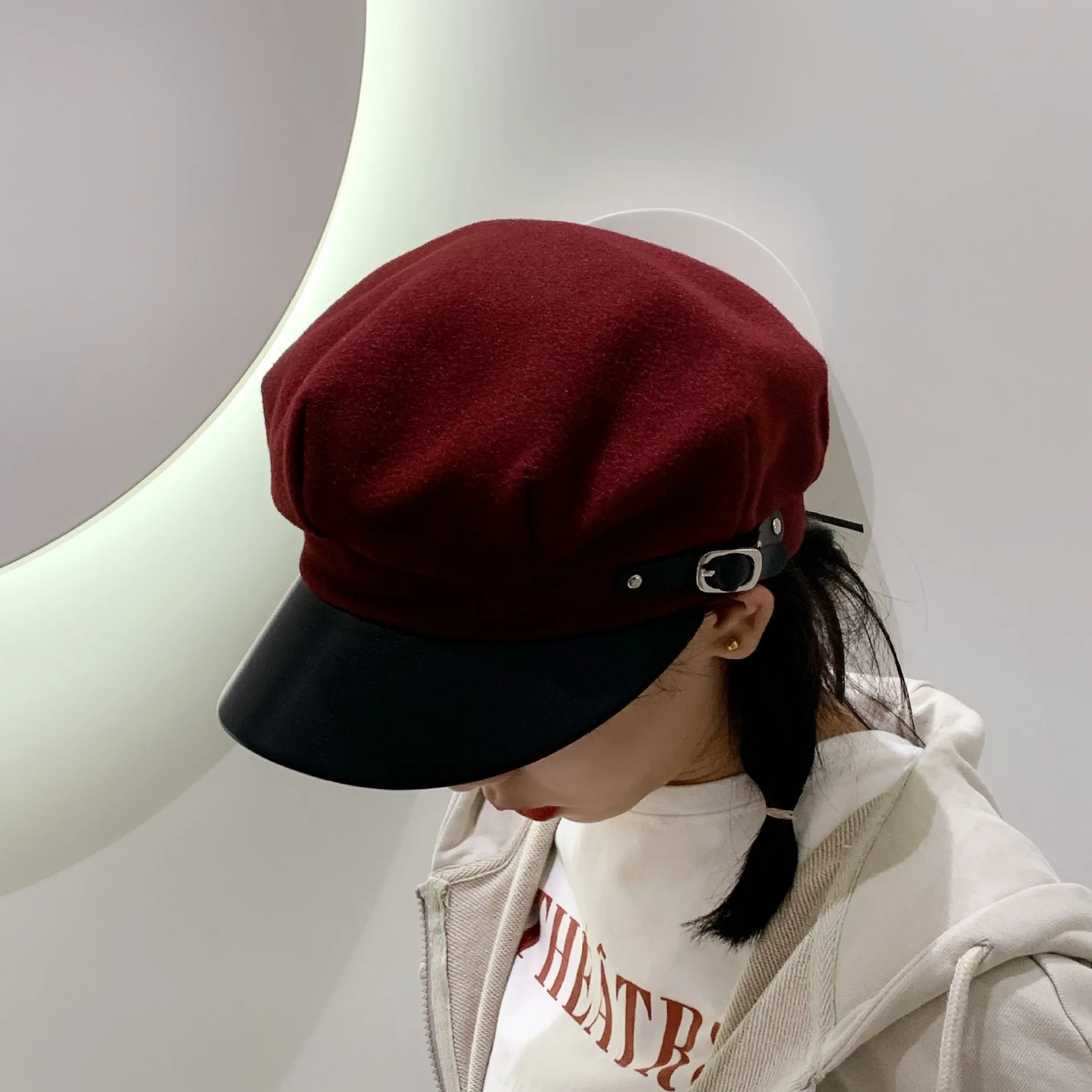 

Autumn And Winter Cctagonal Hat Women's Woolen Cloth Forward Hat Comfortable Warm Hat Women's