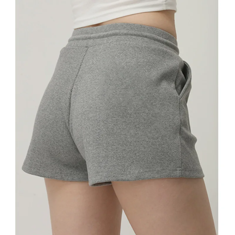 

2021 new shorts European and American casual Joker straight cotton solid color casual shorts