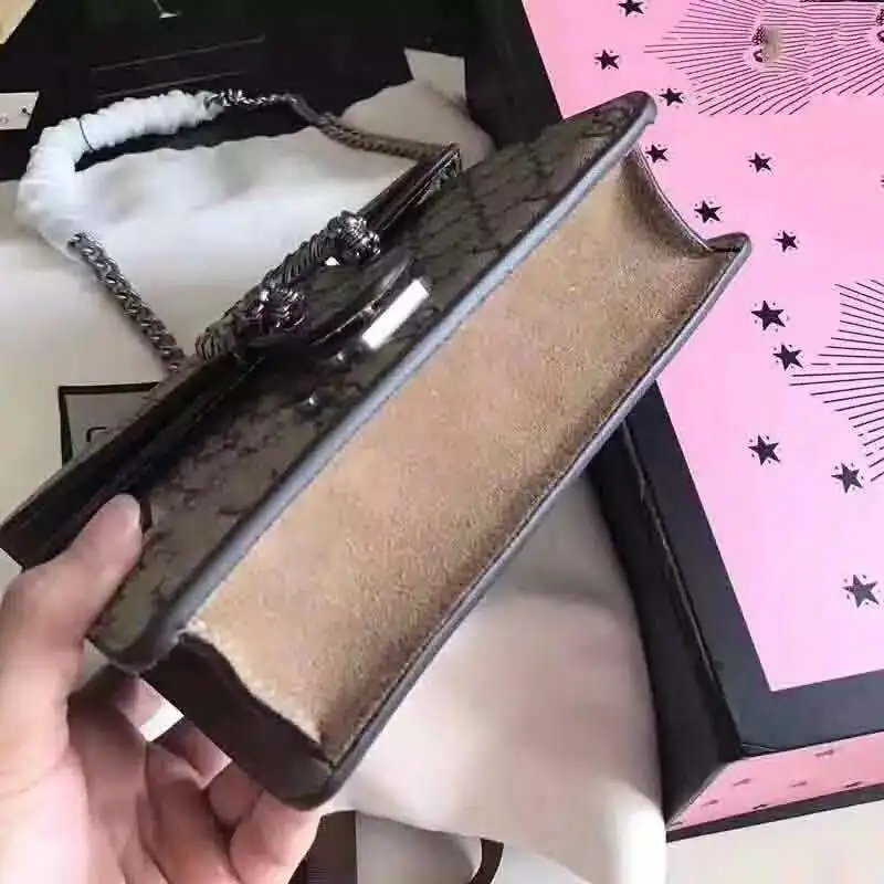 

Famous Brand Luxury Handbag Women Bag Designer Women's Bag Chain Messenger Shoulder Bags Female Tiger head Clutch Velour