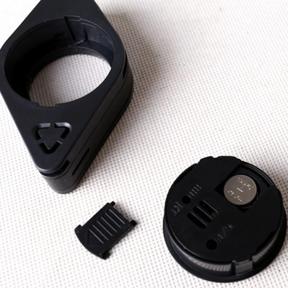 

3 in 1 Guitar Dehumidifier Hygrometer Guitar Humidifier Sound Hole Moistener Humidity Moisturizer Musical Instrument Accessory (