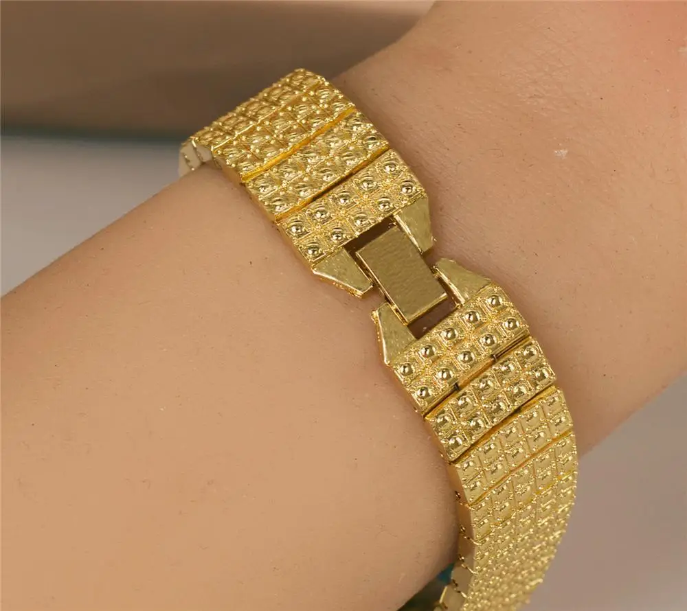 

Watches Woman Rhinestone Quartz Ladies Watch Famous Diamond Luxury Brand Bracelet Top Wristwatch Crystal Quartz Clocks 2020