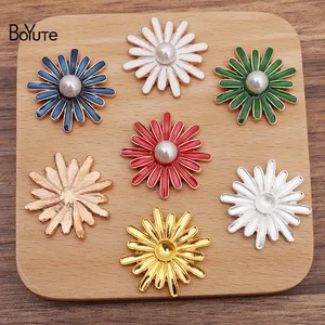 BoYuTe (20 Pieces/Lot) 29MM Dripping Oil Daisy Flower Factory Supply Handmade DIY Alloy Jewelry Accessories