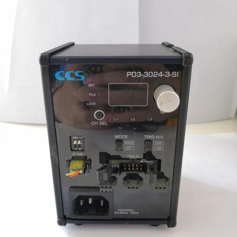 

CCS PD3-3024-3-SI 100-240V ~ 50/60Hz 78VA светильник Controller