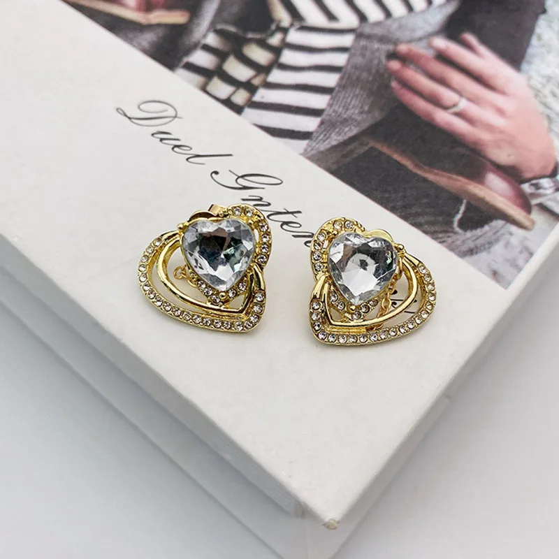 

Женские серьги с инкрустацией из серебра 925 пробы